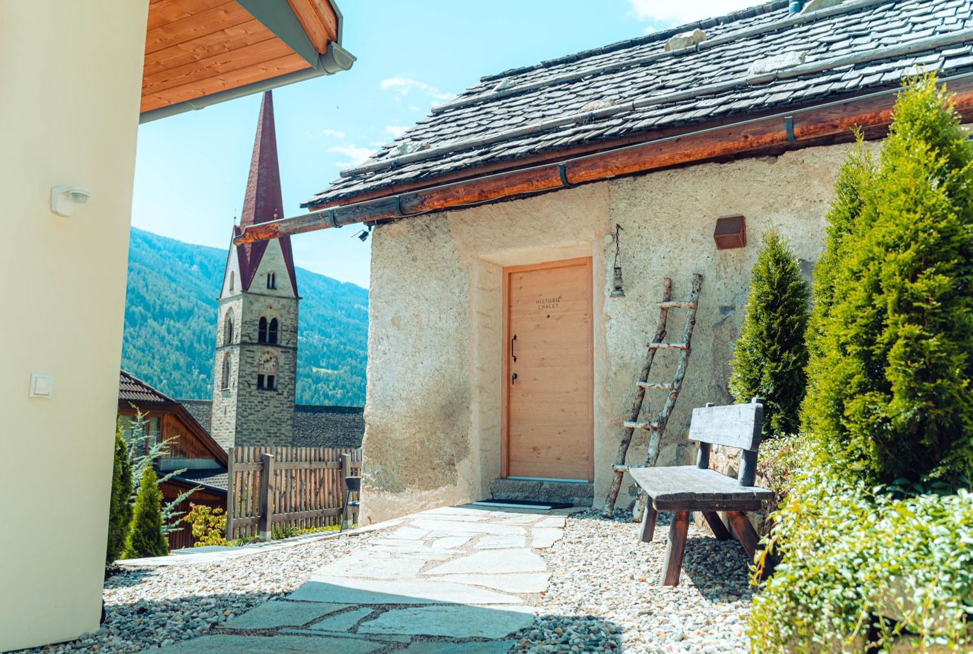 Apartments, Guest House & Historic Chalet Neuhaus San Sigismondo Buitenkant foto