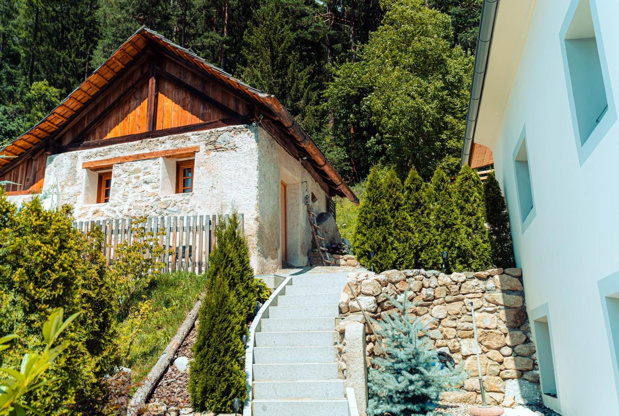 Apartments & Historic Chalet Neuhaus San Sigismondo Buitenkant foto