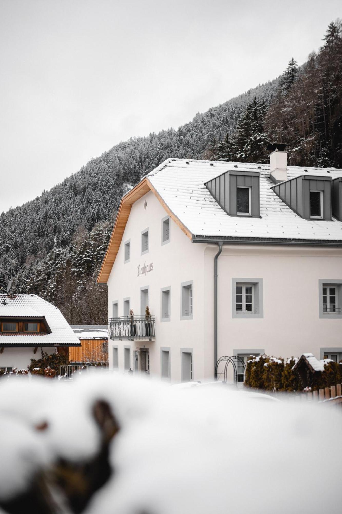 Apartments & Historic Chalet Neuhaus San Sigismondo Buitenkant foto